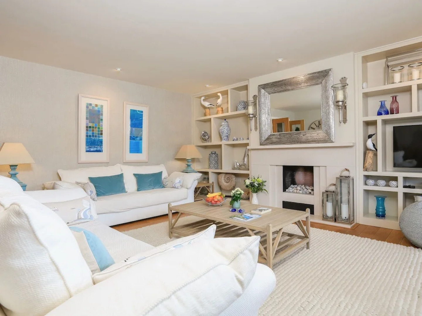 Quayside, Dart Marina