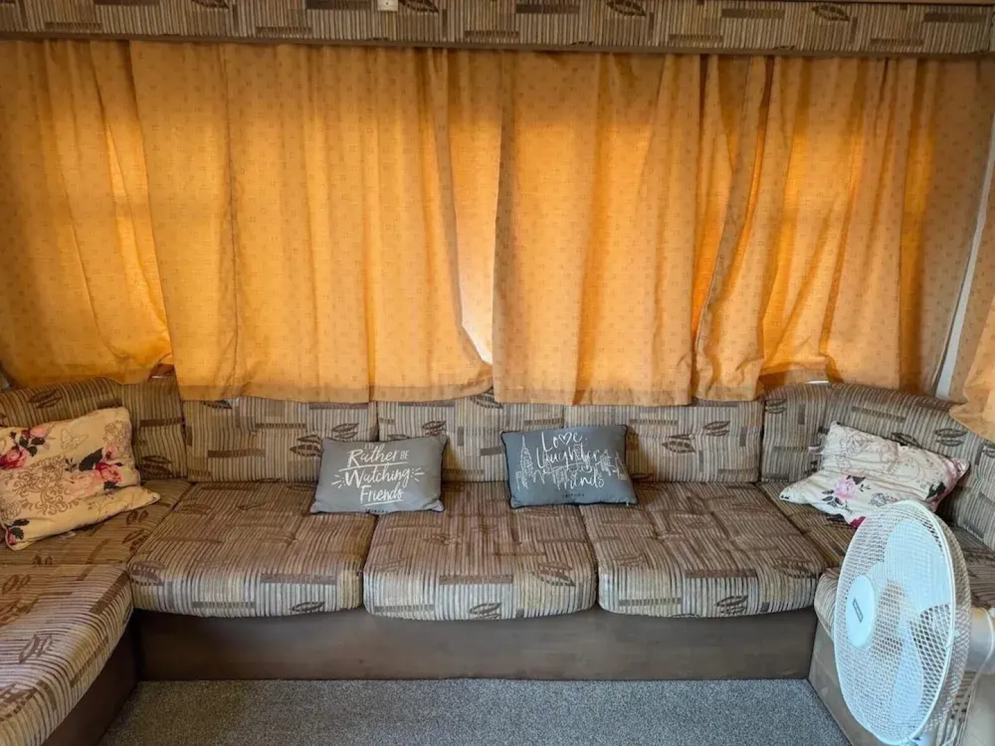 Seaside Bliss Retreat in Heart of Isle of Sheppy