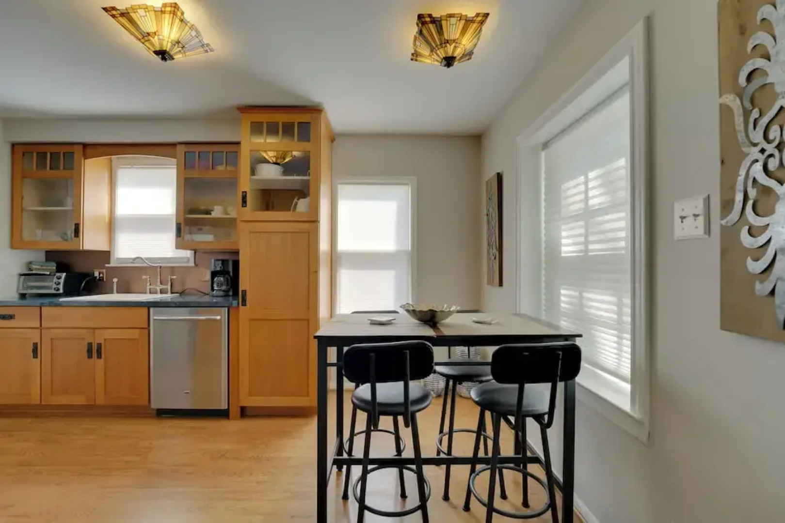 5 Mi to Downtown: Royal Oak Bungalow!