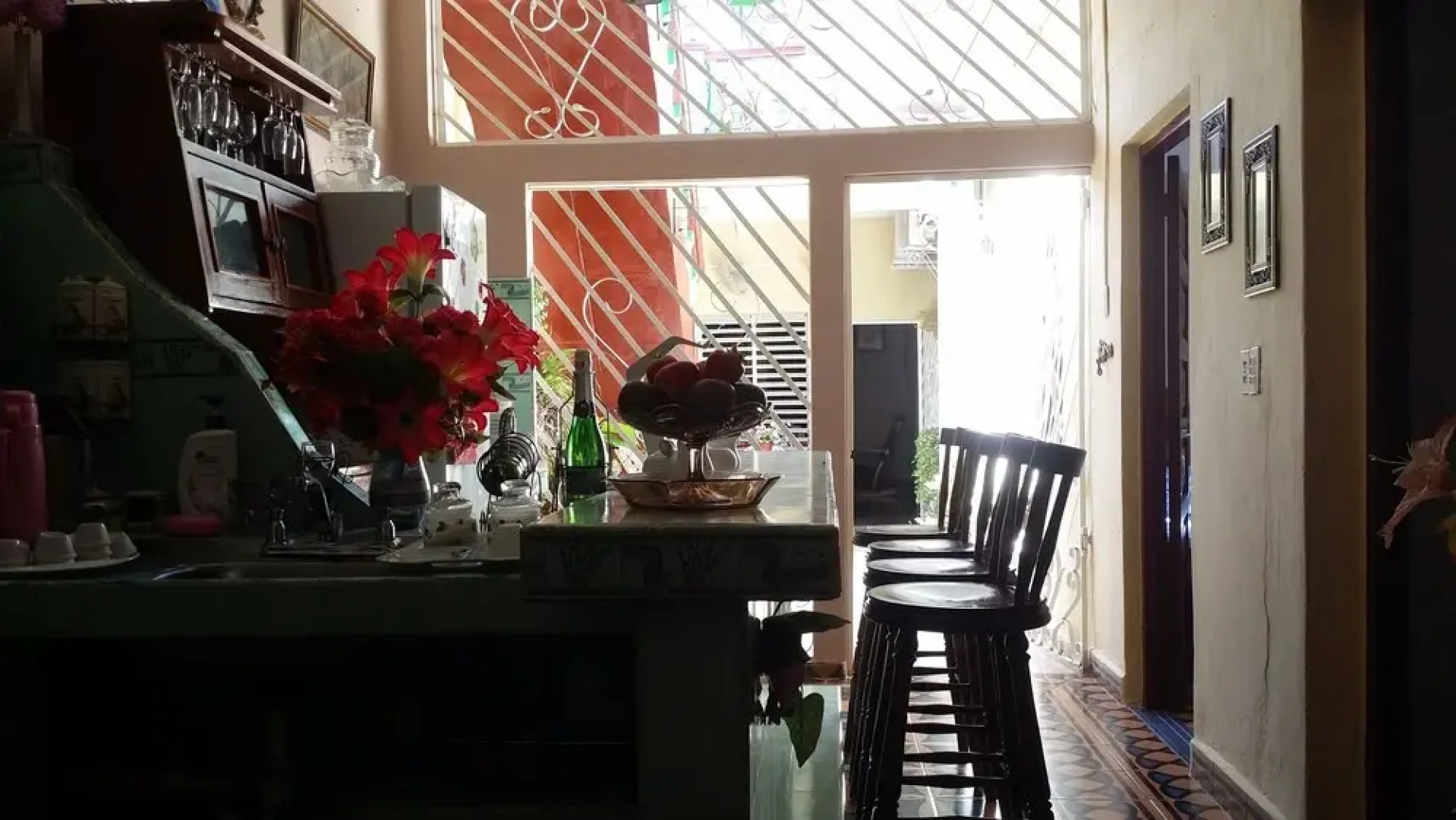 Hostal Hilda J YP