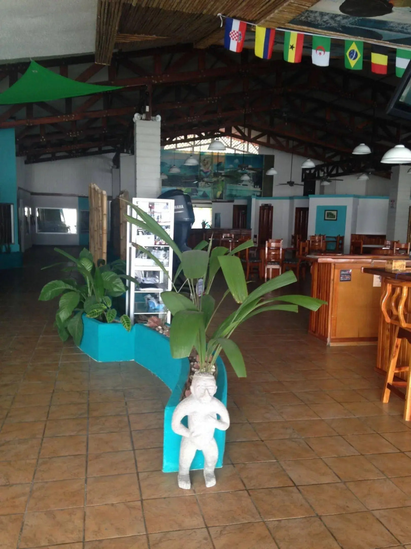 Fish Hook Marina & Lodge