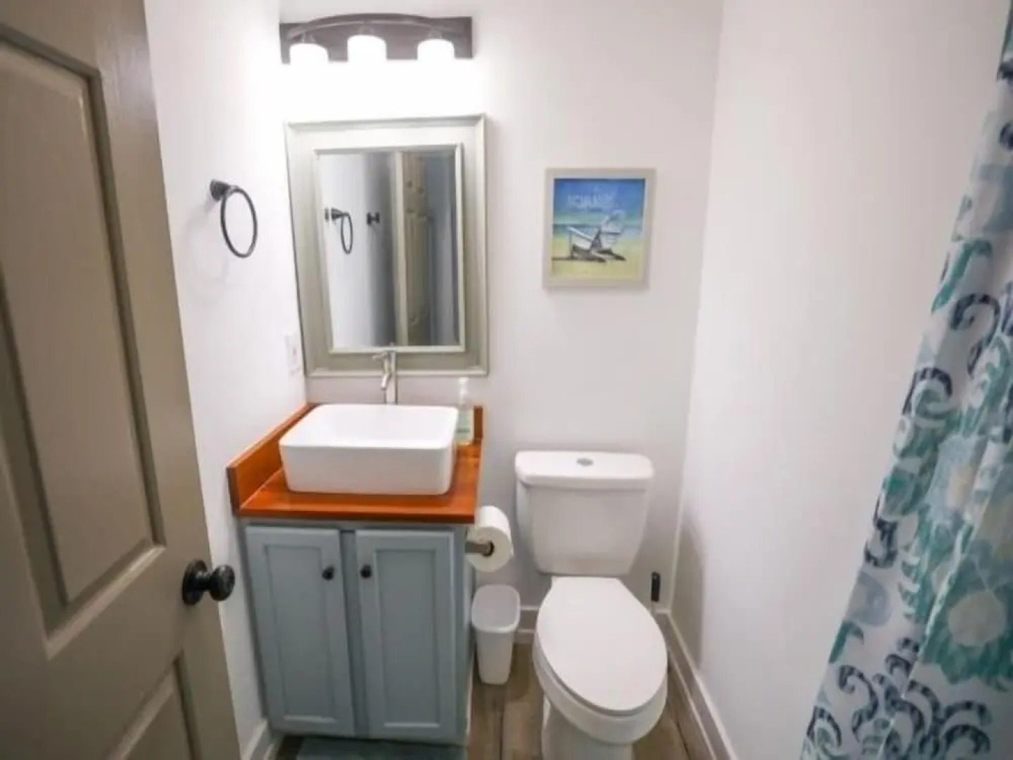 Out of the Blue - Short Walk to Kure Beach Pier, Restaurants, and Shops by Redawning