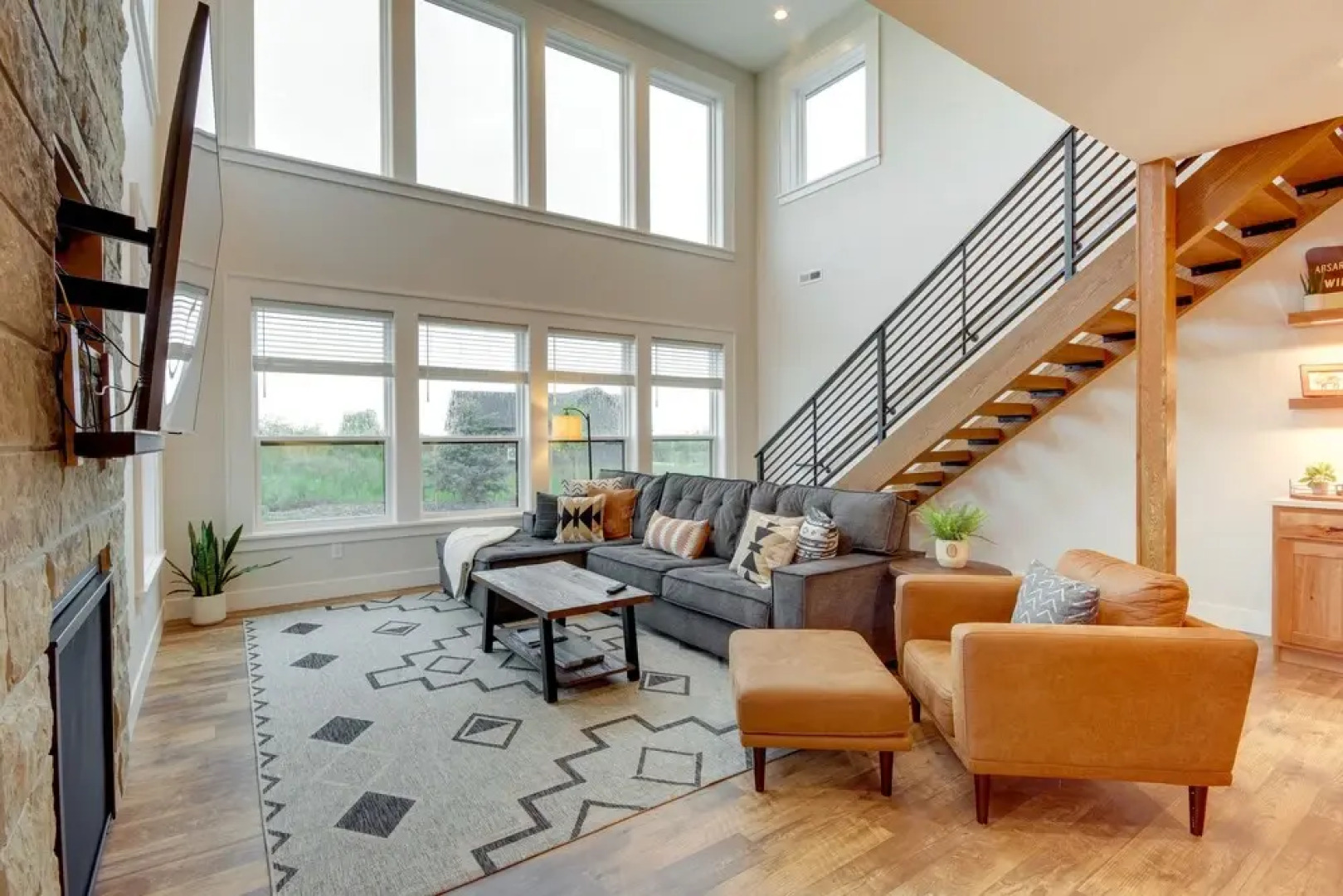 Hot Tub & Deck at Red Lodge Retreat