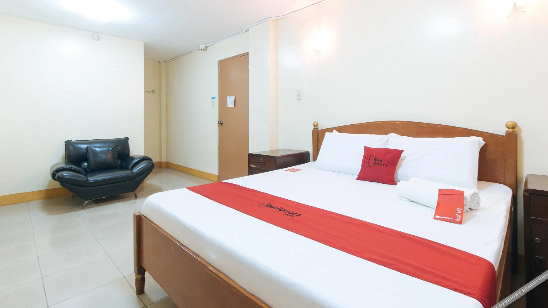 Reddoorz @ Golden Park Inn La Union