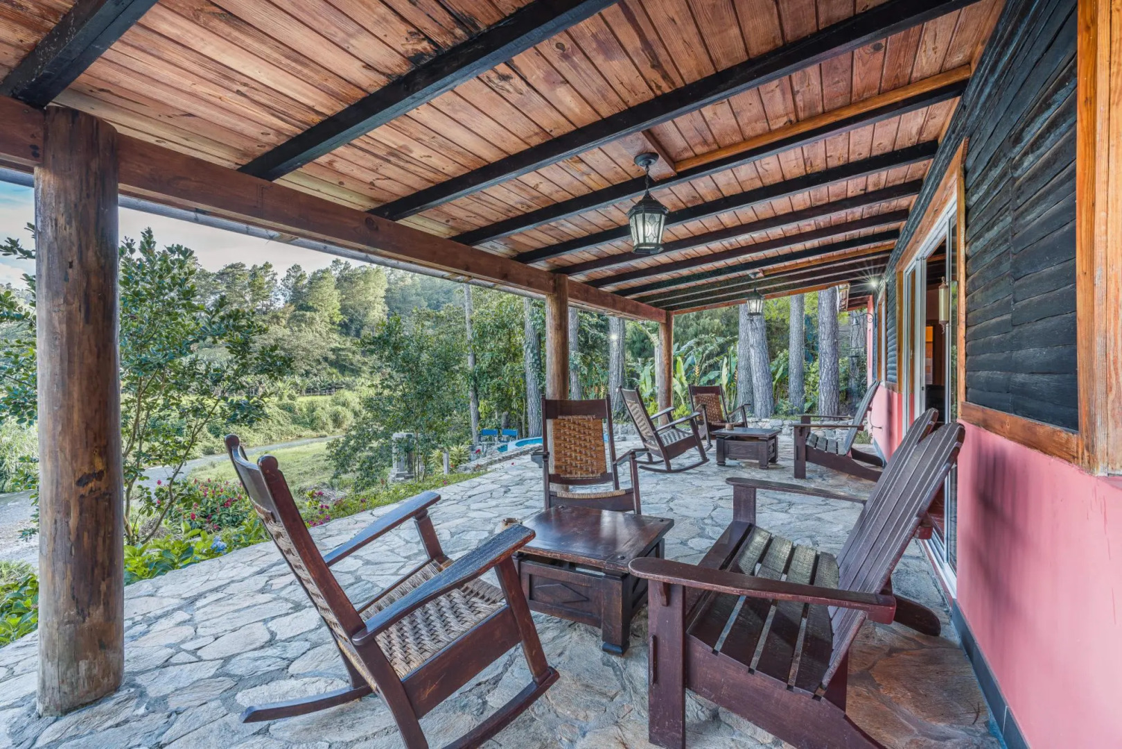 Cozy Villa Close to the Rive in Arroyo Frio