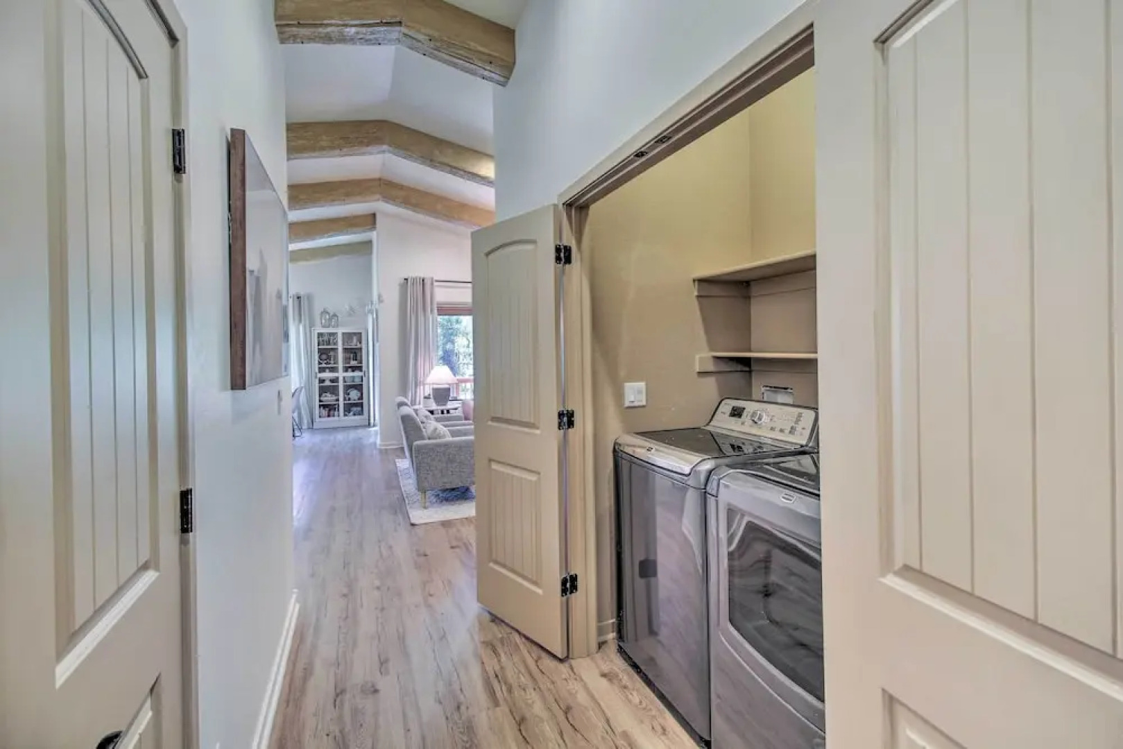 Cabin Getaway w/ Game Room Near Rainbow Lake!