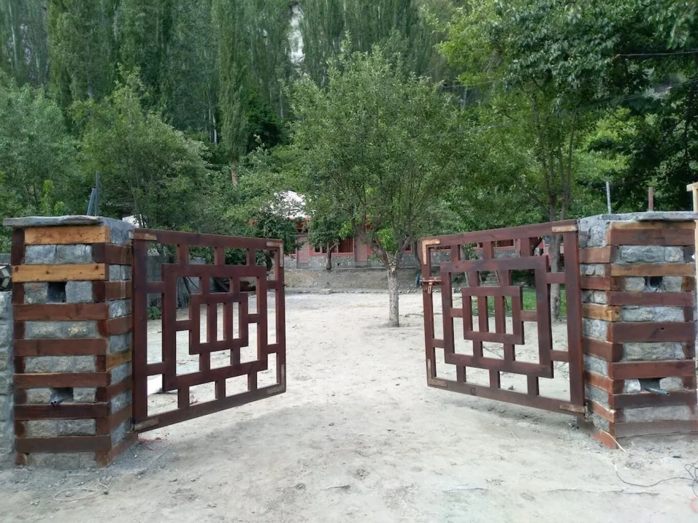 Northern Sapphire Hunza