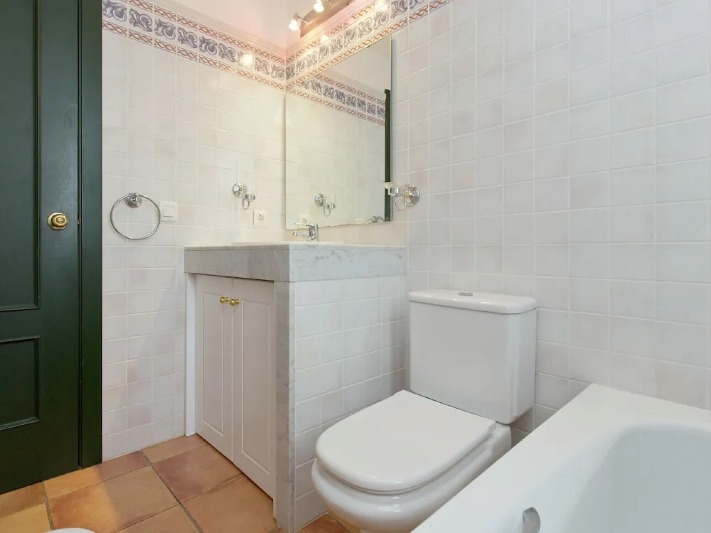 Quaint Villa in Navata With Fenced Garden