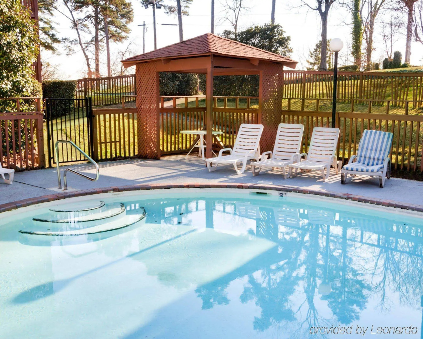 Econo Lodge Inn & Suites Hot Springs