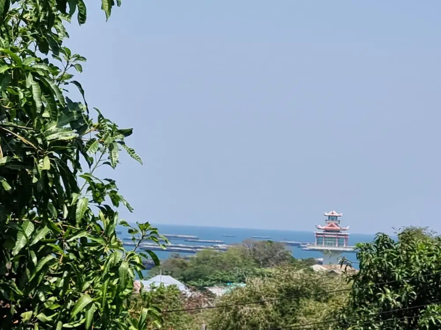 Sawasdee Sichang Resort