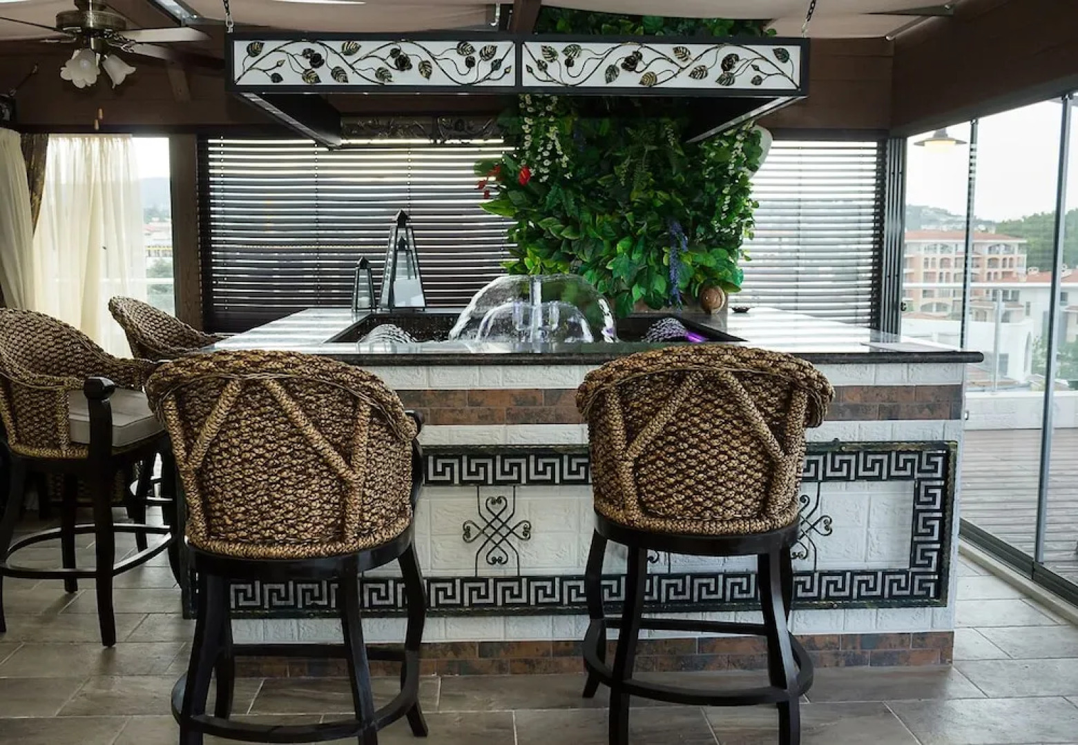 FM Luxury 3-BDR Penthouse with Pool & Terrace in Complex Katerina 1