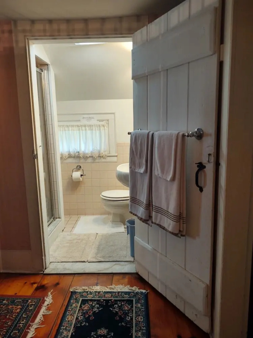 1805 House Bed and Breakfast