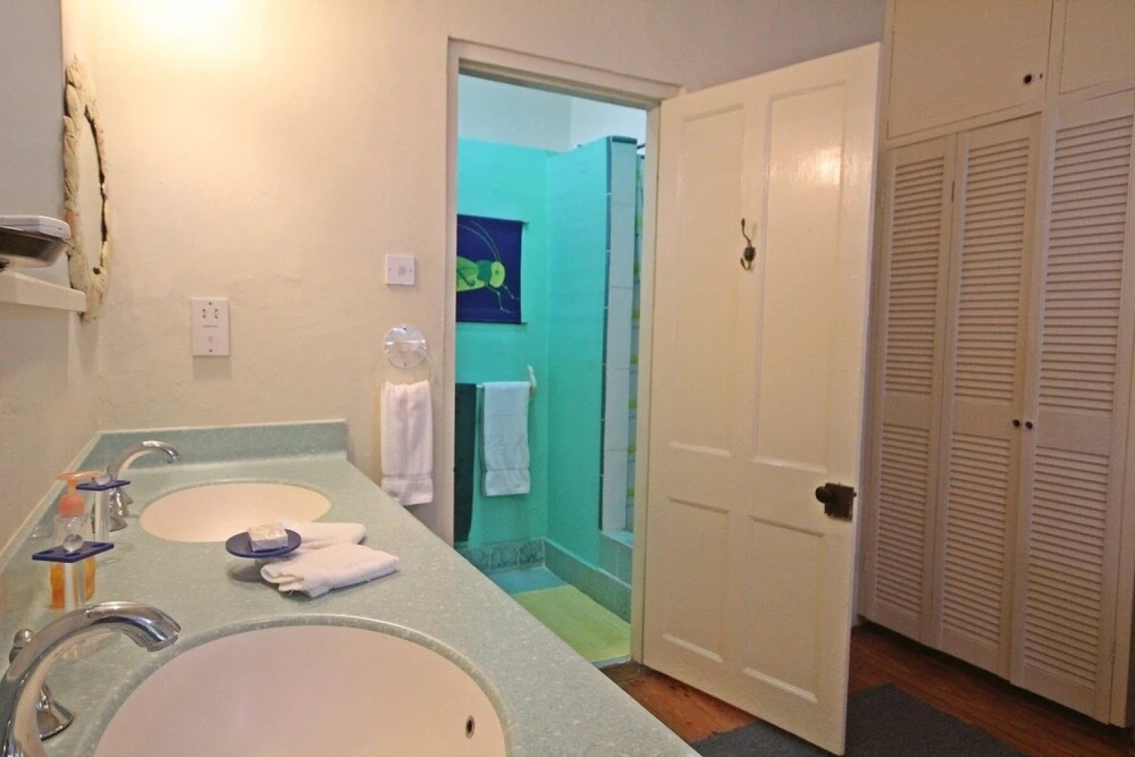 Beachfront Classic 3-bed House - Whitecaps by BSL Rentals