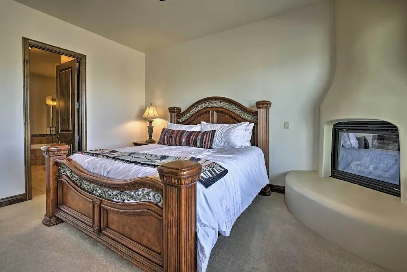 Alto Townhome w/ Patio, 19 Mi to Ski Apache