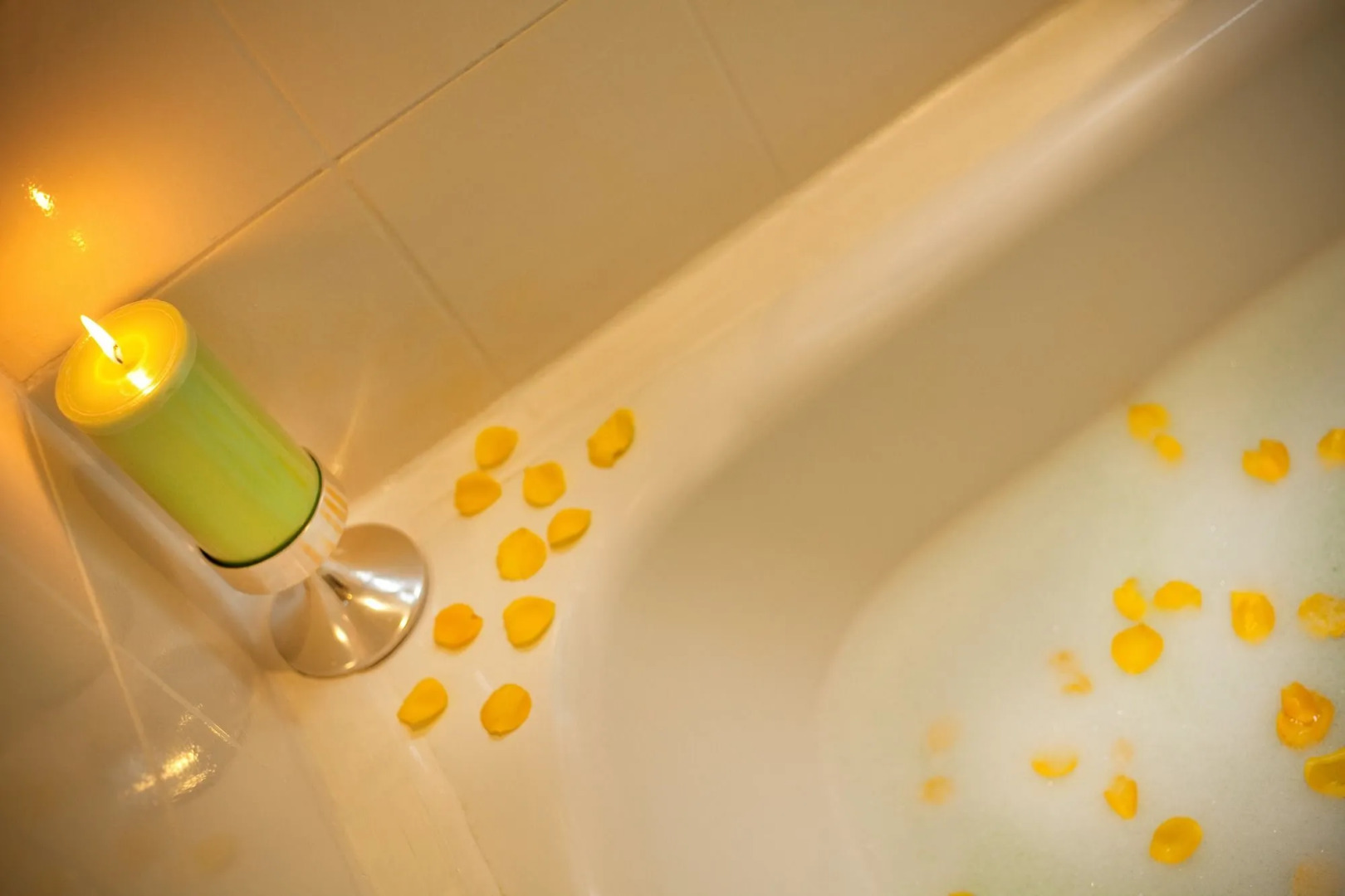 Diamond Westlake Suites