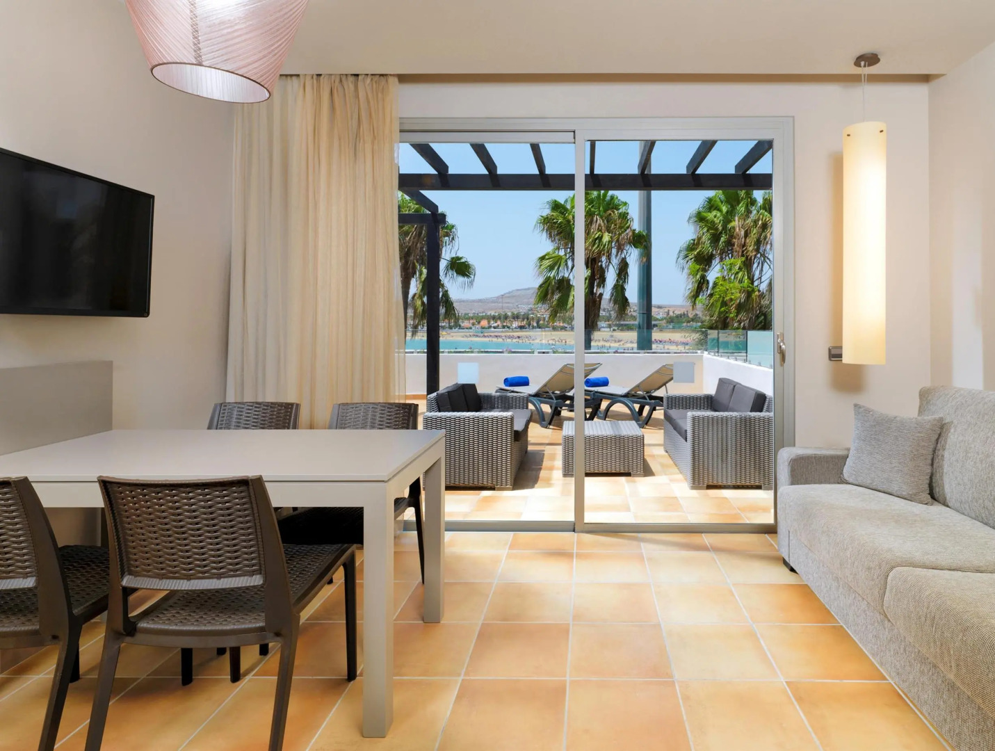 Barceló Castillo Royal Level