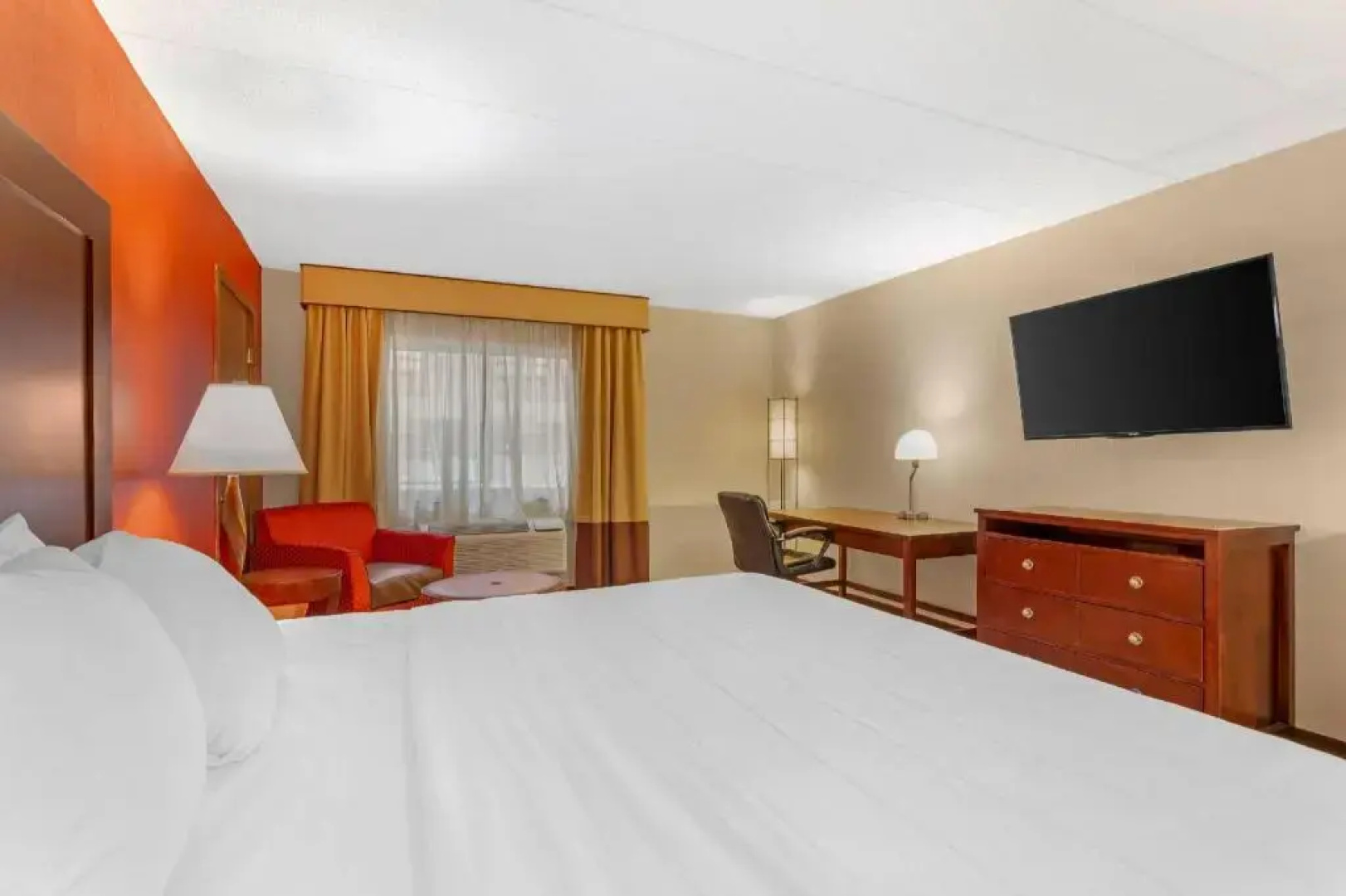 Clarion Hotel & Conference Center Lansing West
