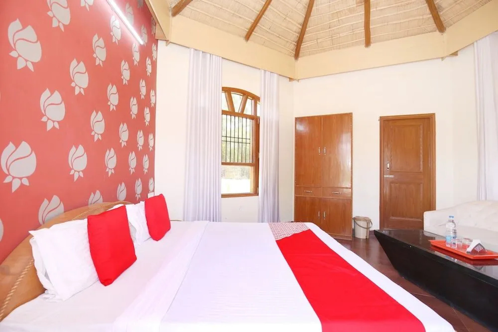 OYO 37196 Whispering Shacks