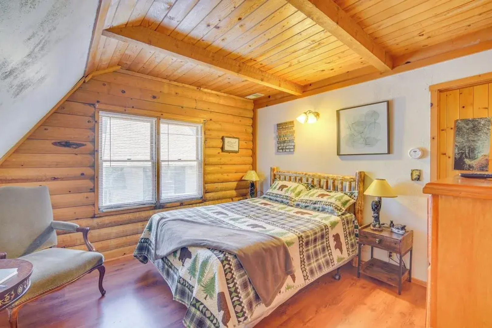 Crestline Area Vacation Rental Cabin w/ Decks!