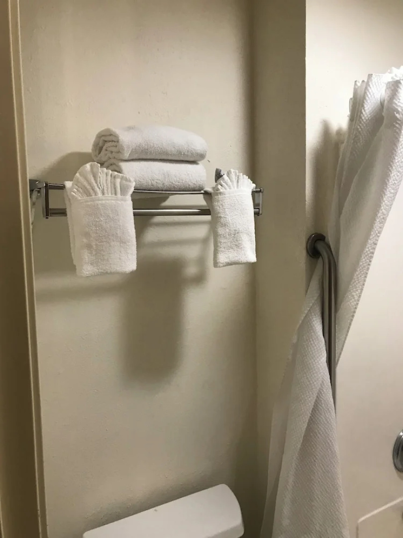 The Best Inn & Suites