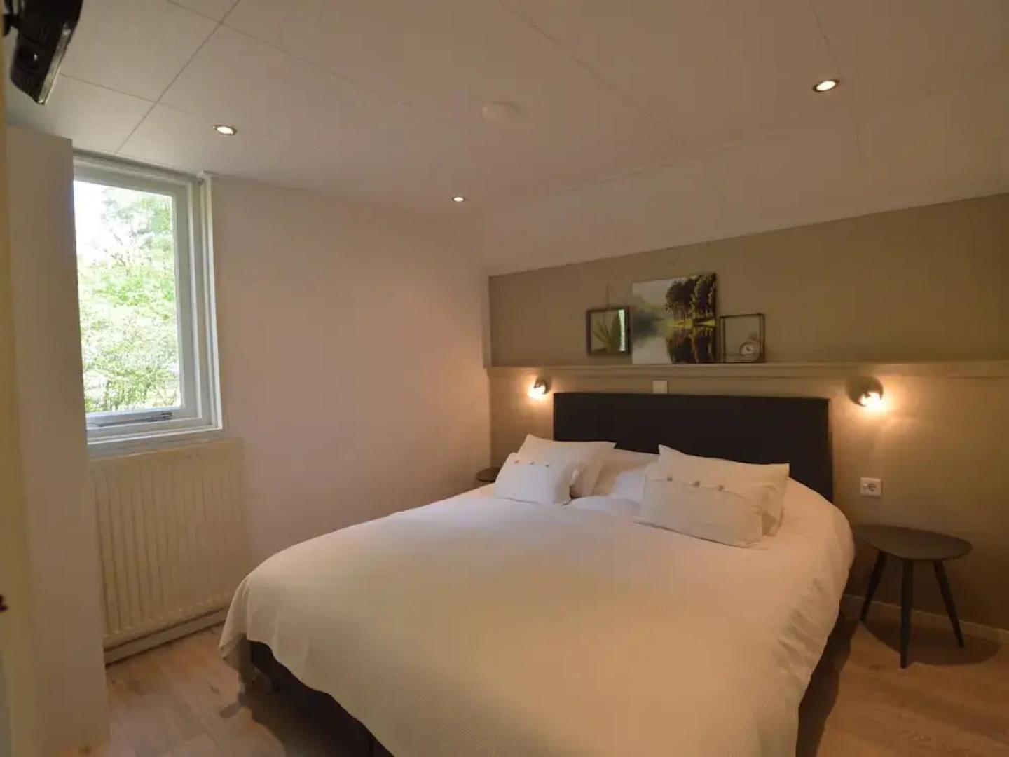 Romantic Forest Retreat With Sauna