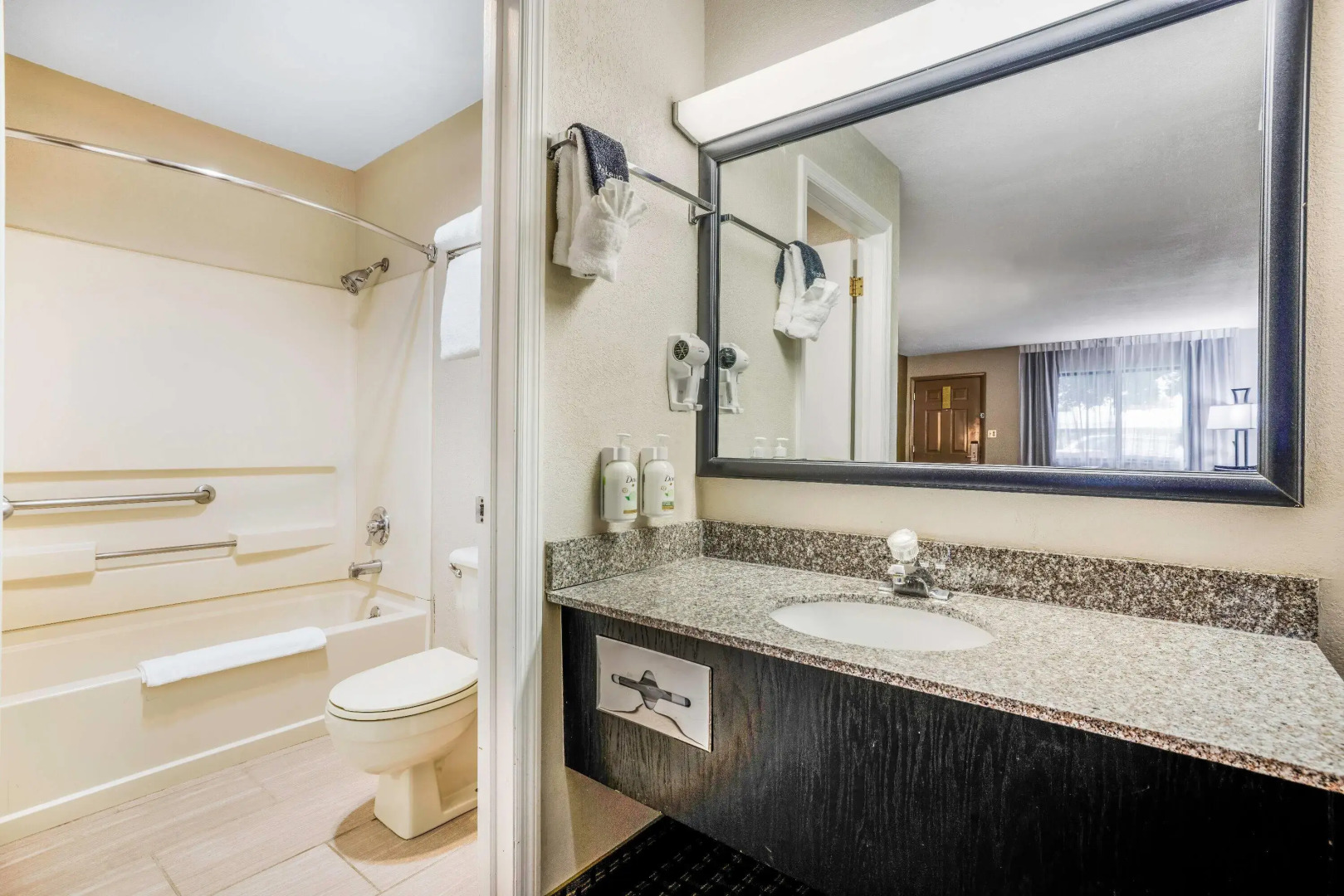 Baymont by Wyndham Cortez