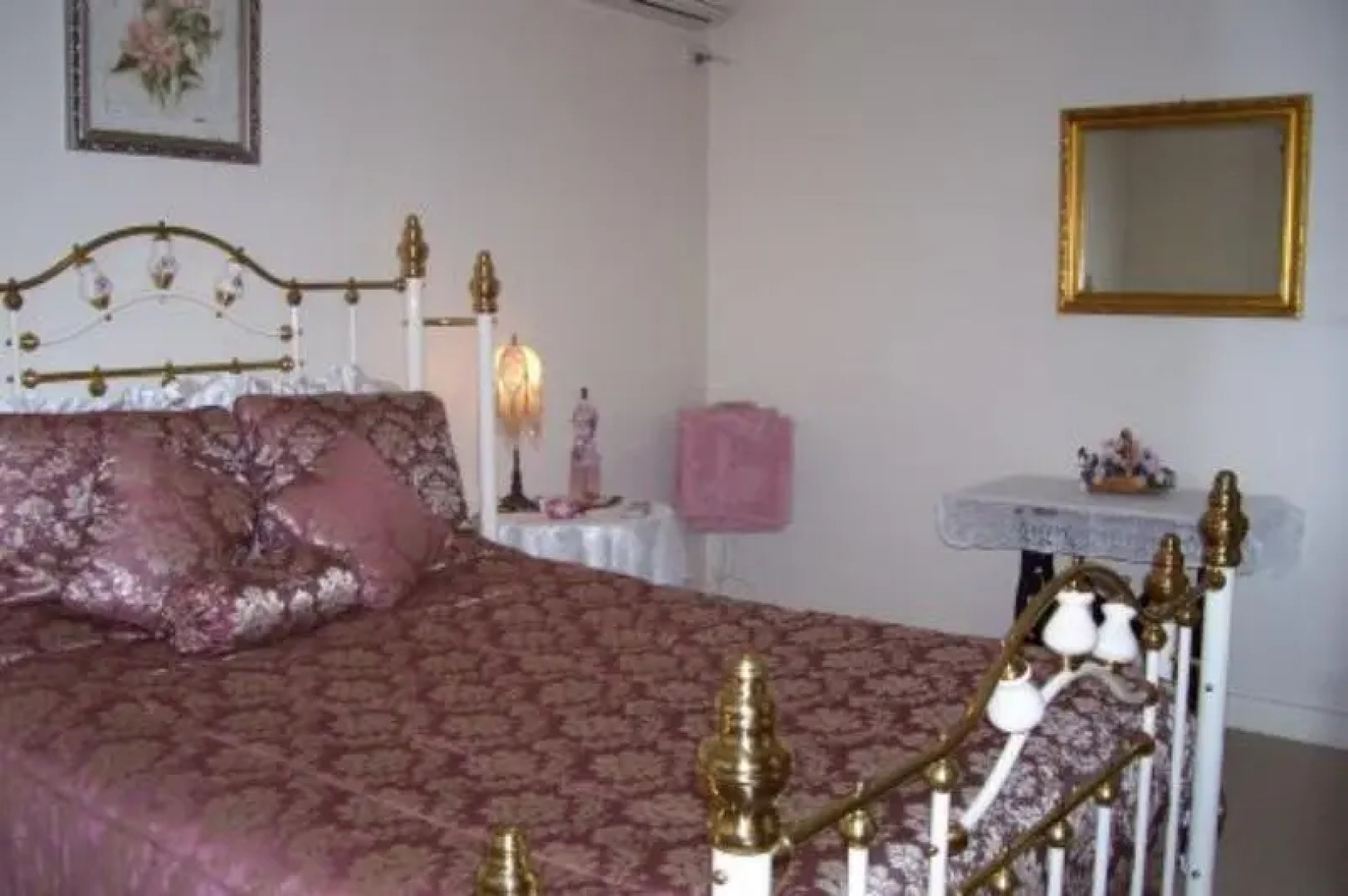 Cottage on Tottenham