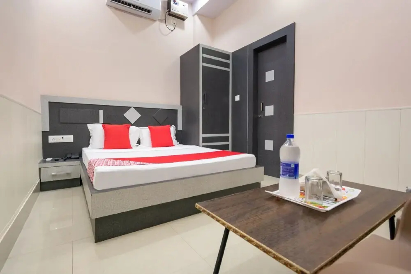 OYO 44100 Green Valley Lodge