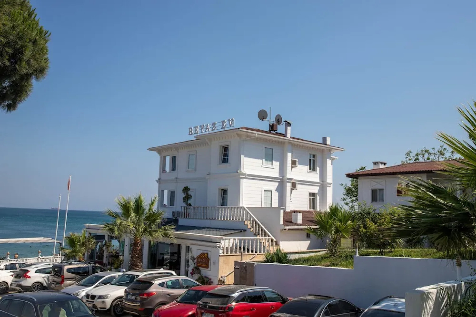 Beyaz Ev Hotel & Restaurant