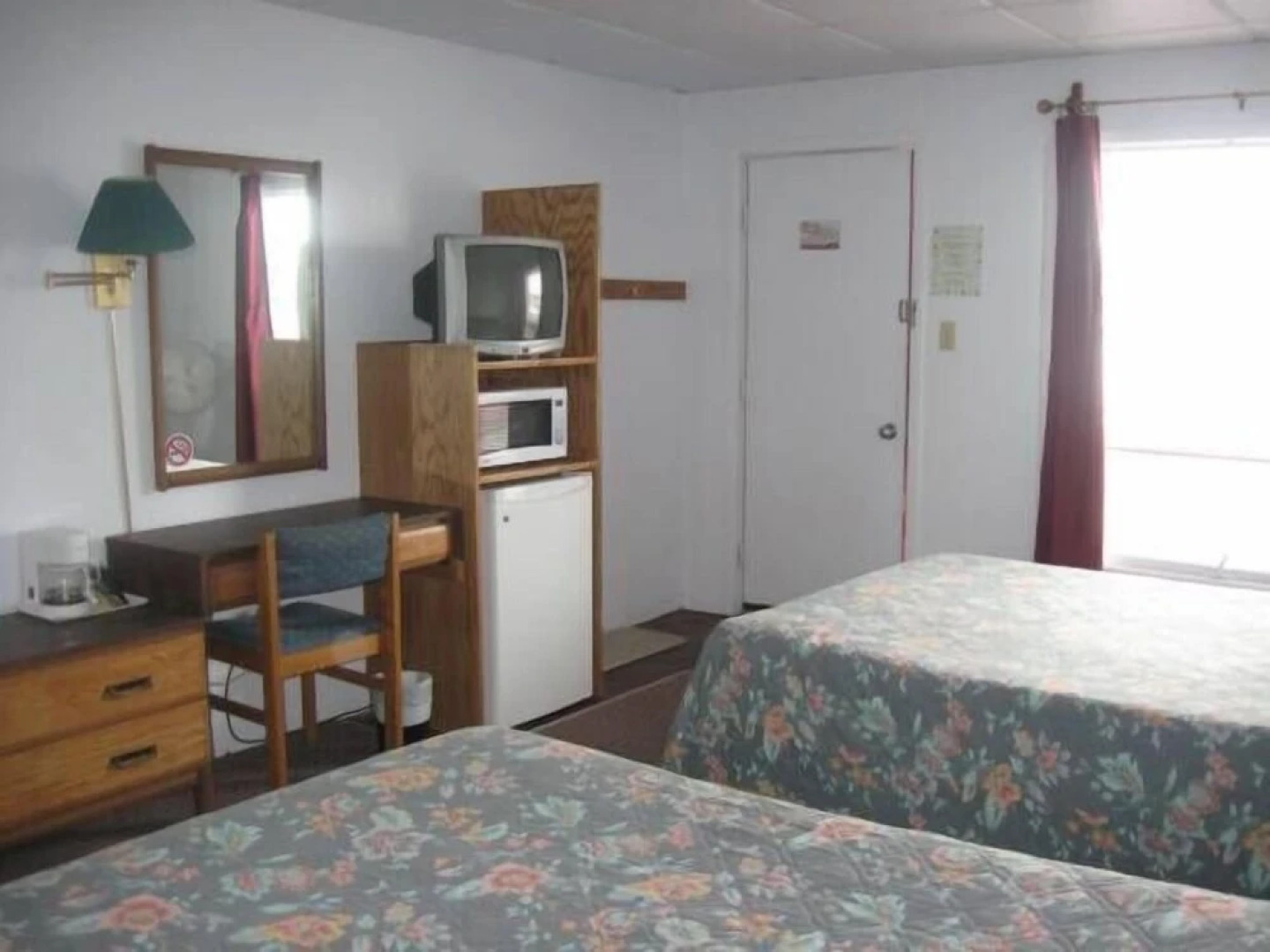 Summerside Motel & Cottages