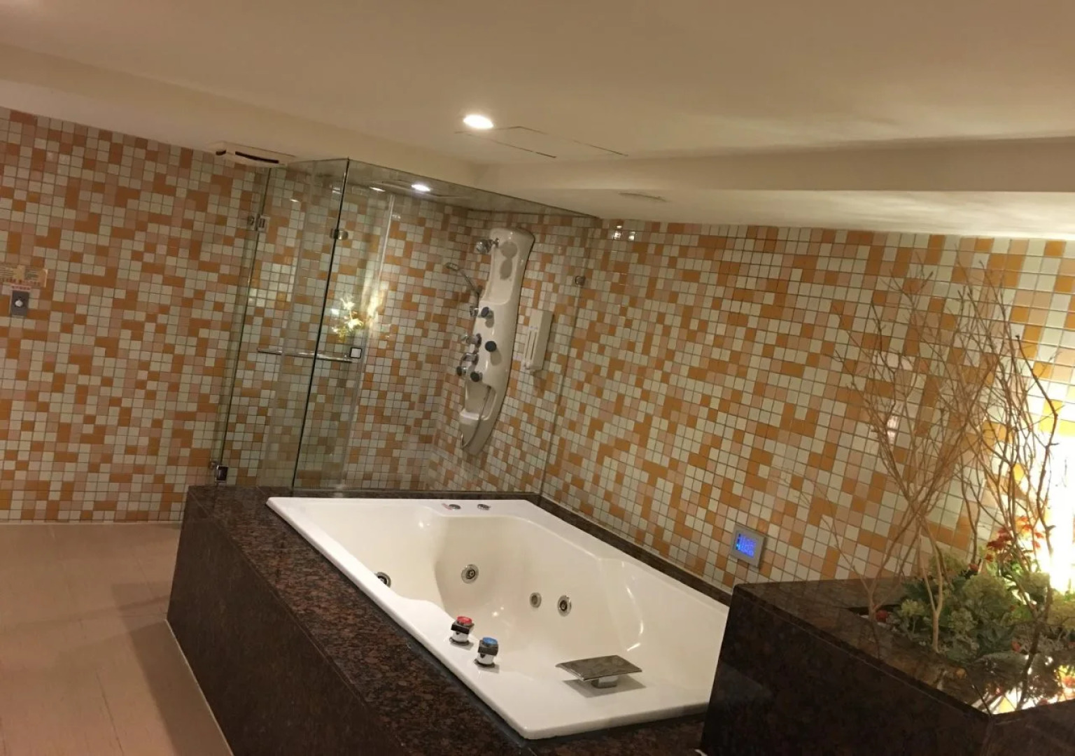 Discovery Motel - Tucheng