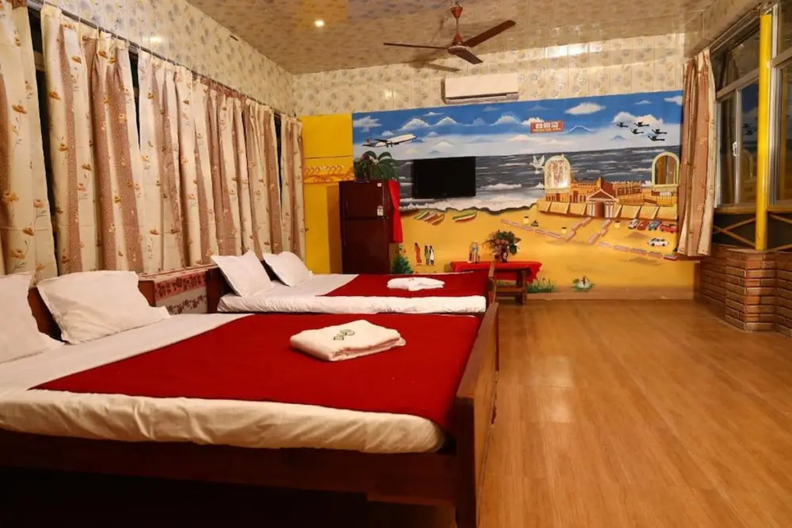 Royal House And Park