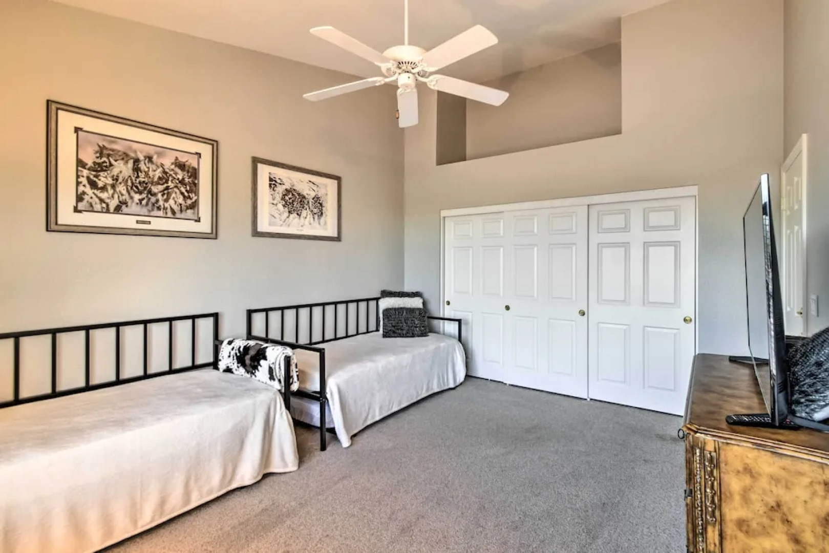 Gold Canyon Getaway w/ Golf + Community Perks