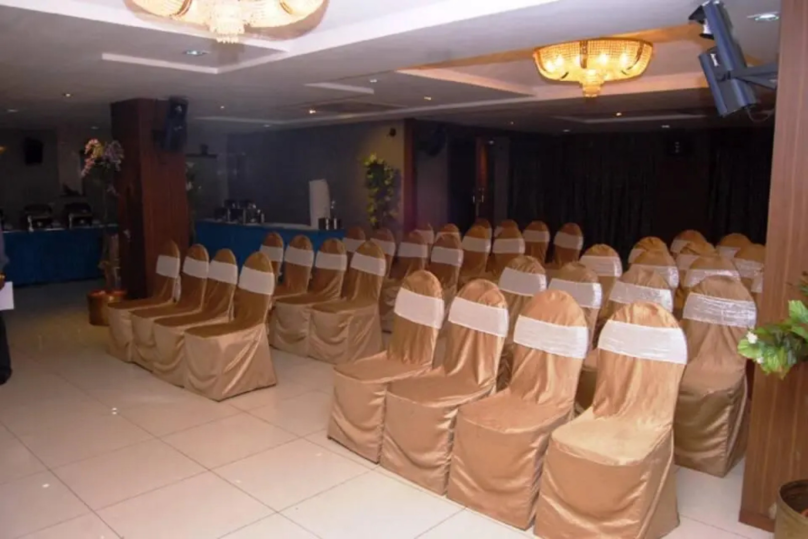 Hotel Amit International