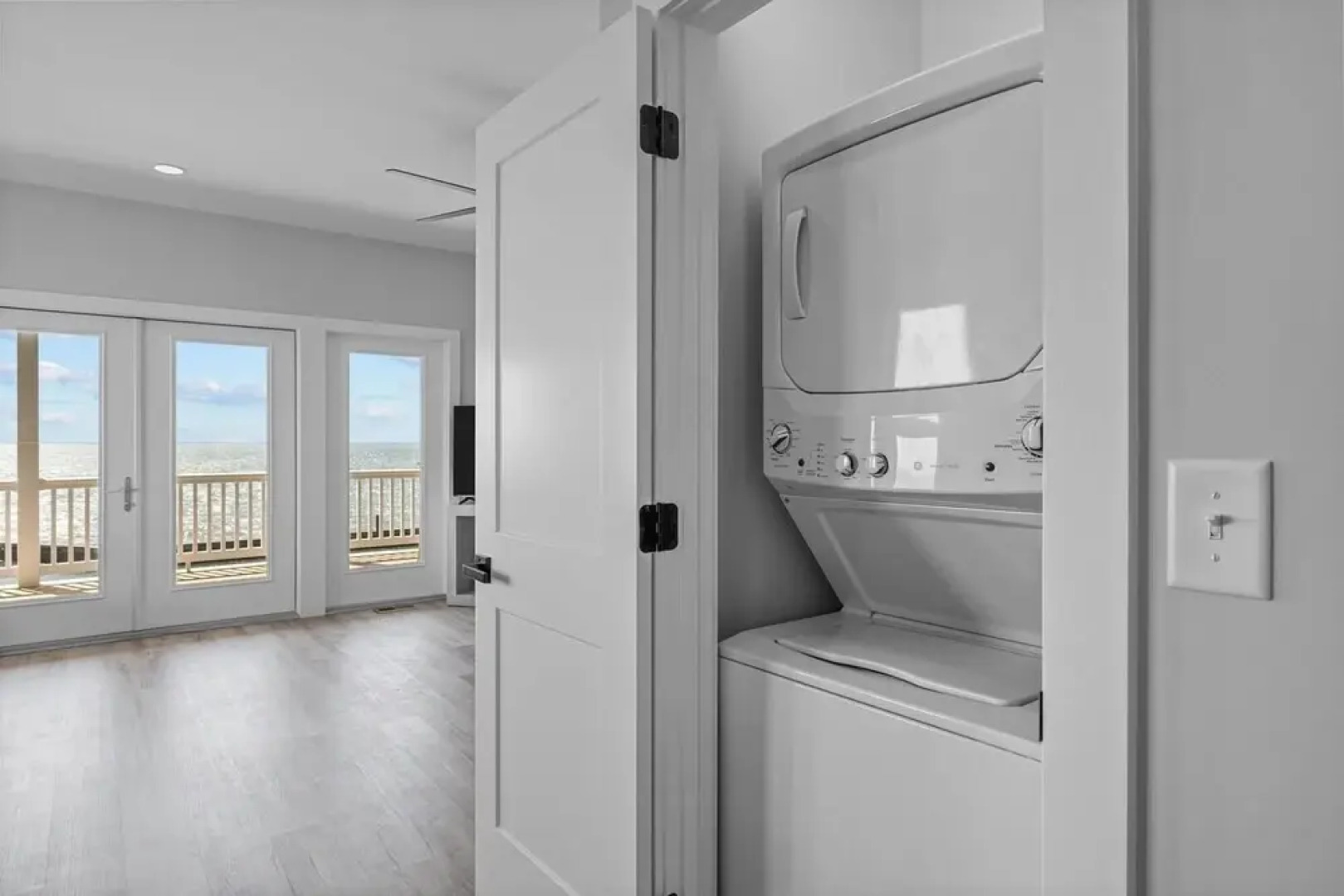 Shell Point 2 Bedroom Condo by RedAwning