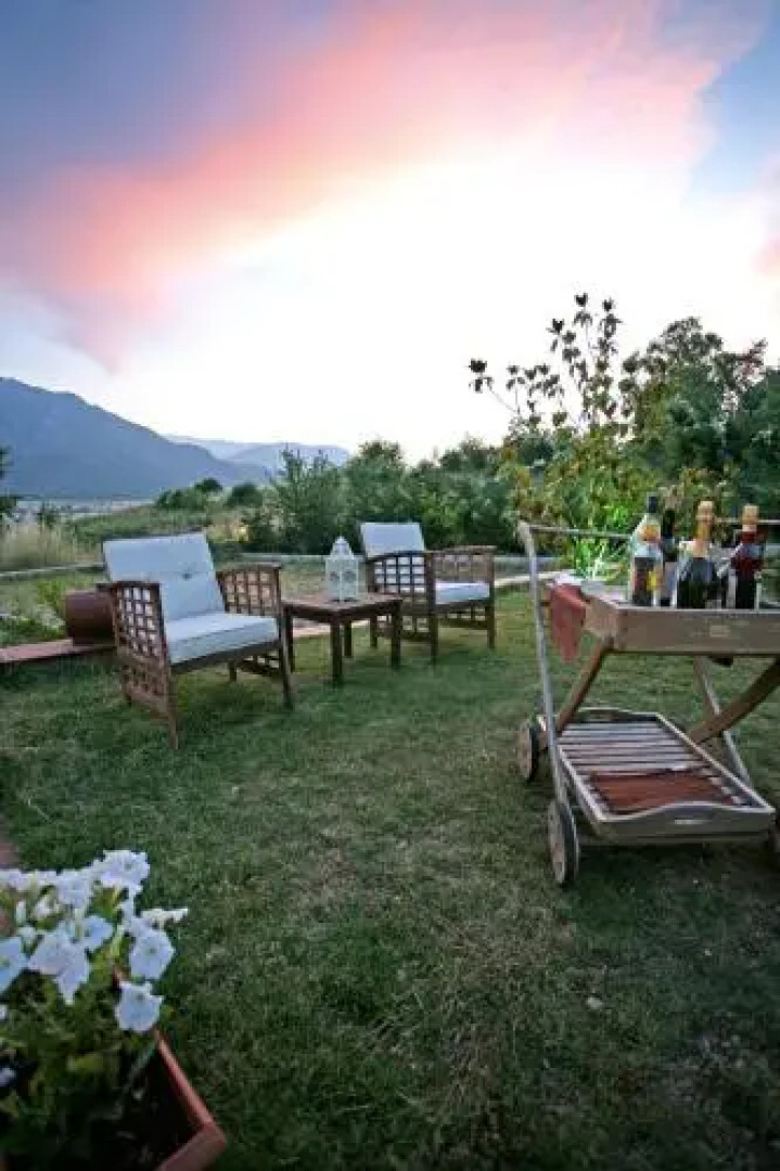Epavlis Meteora Suites Hotel