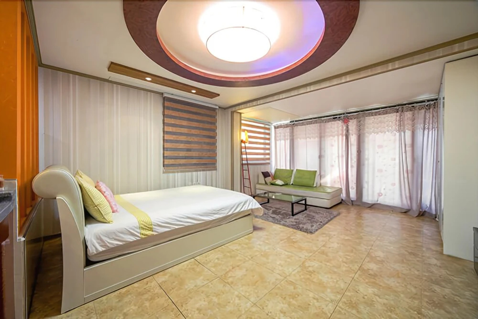 Tongyeong Honey Spa Pension