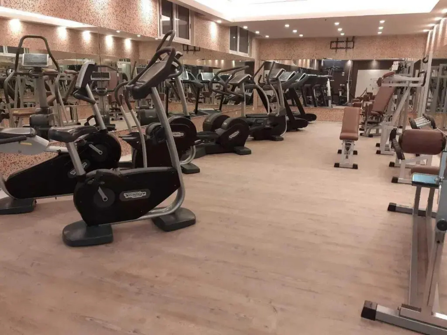 Bianco Riccio Suite Hotel