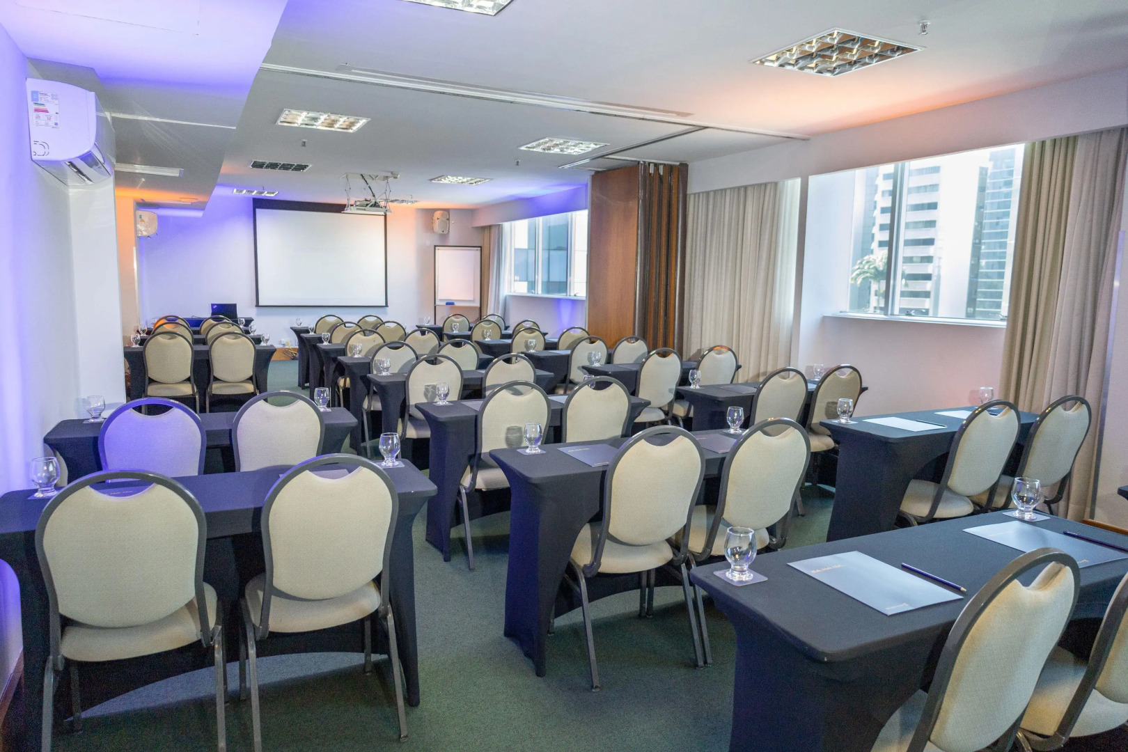 Golden Tulip Porto Vitória