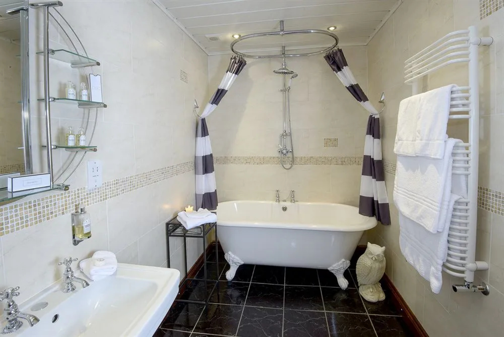Winteringham Fields - Restaurant with rooms
