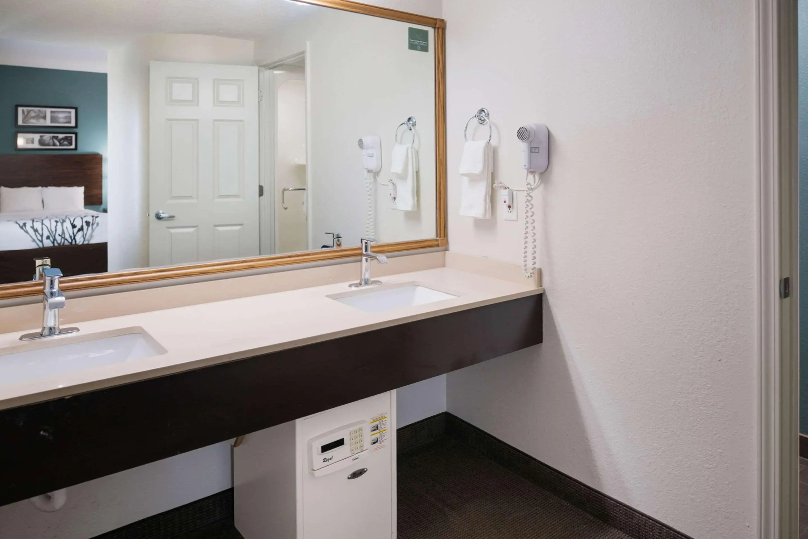 Sleep Inn & Suites Port Clinton