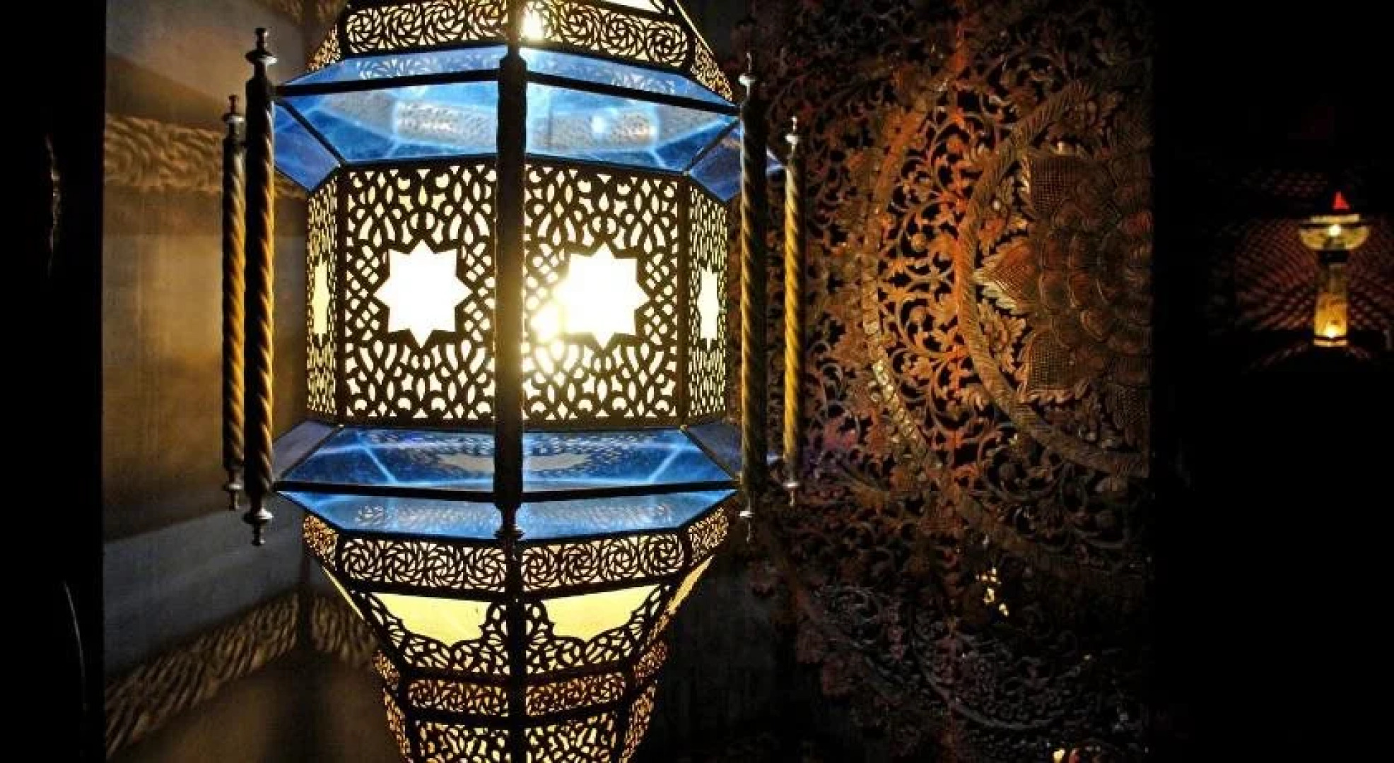 Bijou Hotel / Love and Romance