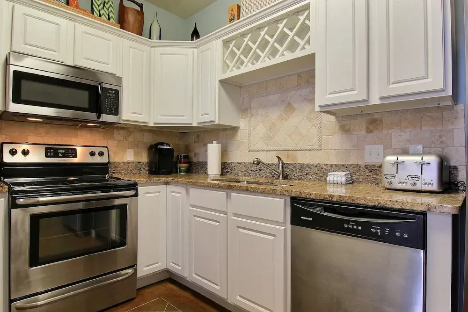 Pool front Paradise PB118