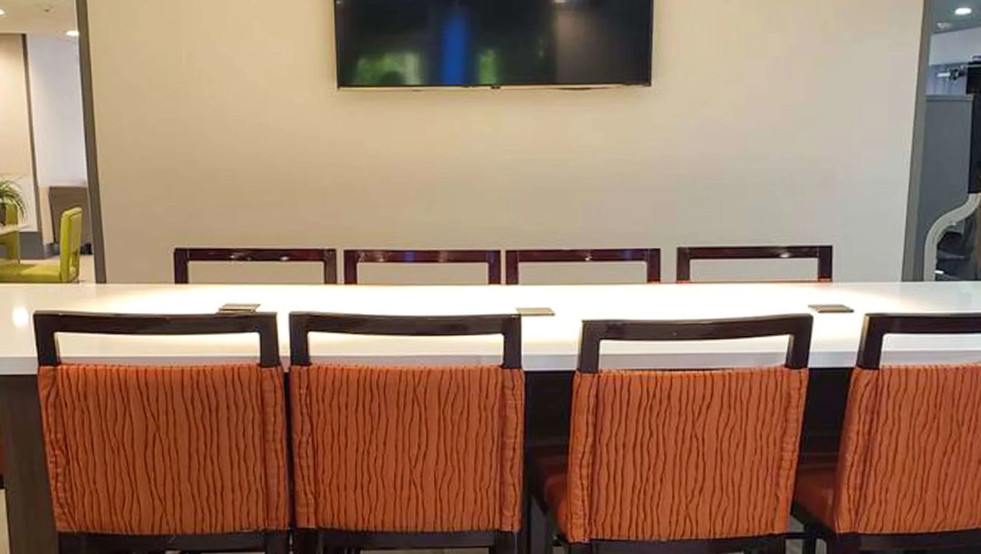 The Alexis Inn & Suites - Nashville Airport