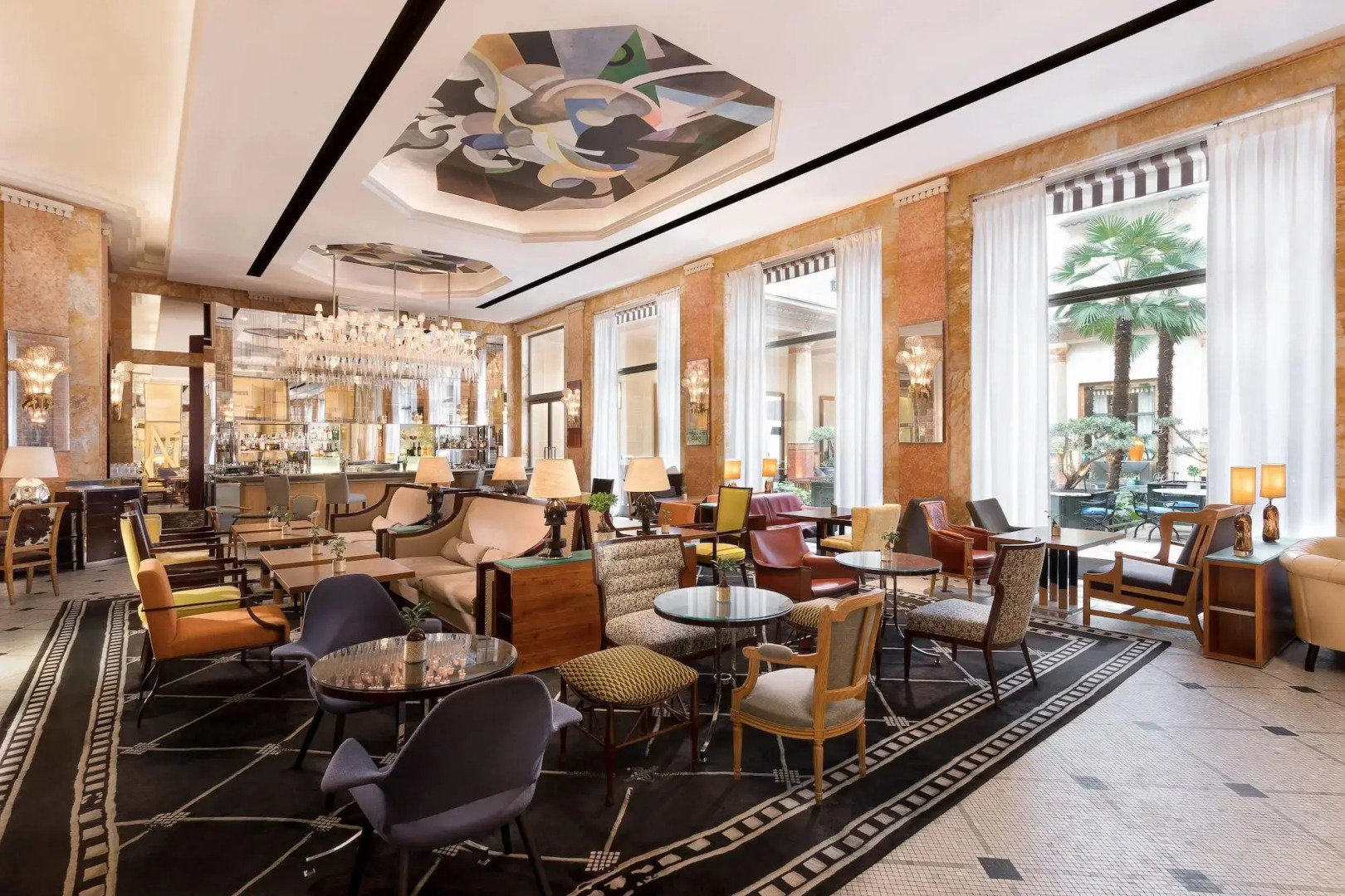 Prince de Galles, a Luxury Collection Hotel, Paris