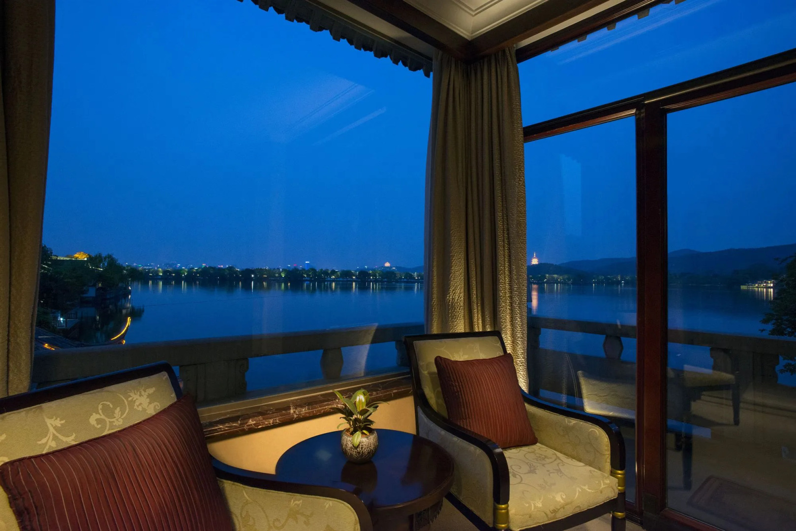 West Lake State Guest House