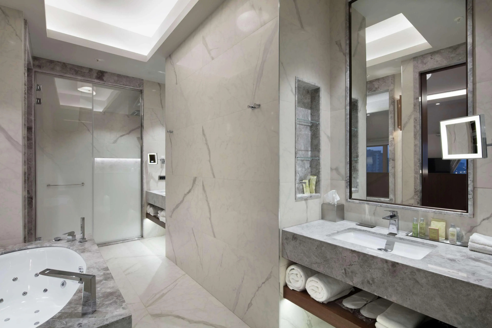 DoubleTree by Hilton Skopje