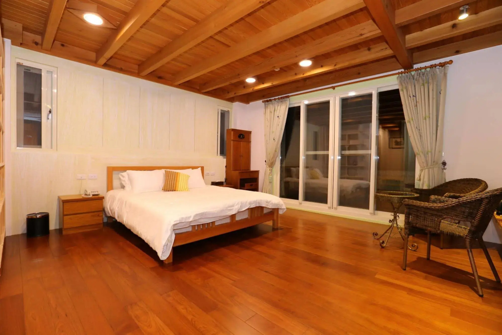 Happy Happy Okgo B&B