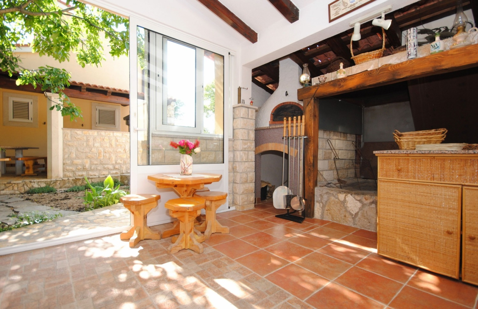 Holiday house Mare - open pool and pool for children: Kastel Novi, Riviera Split