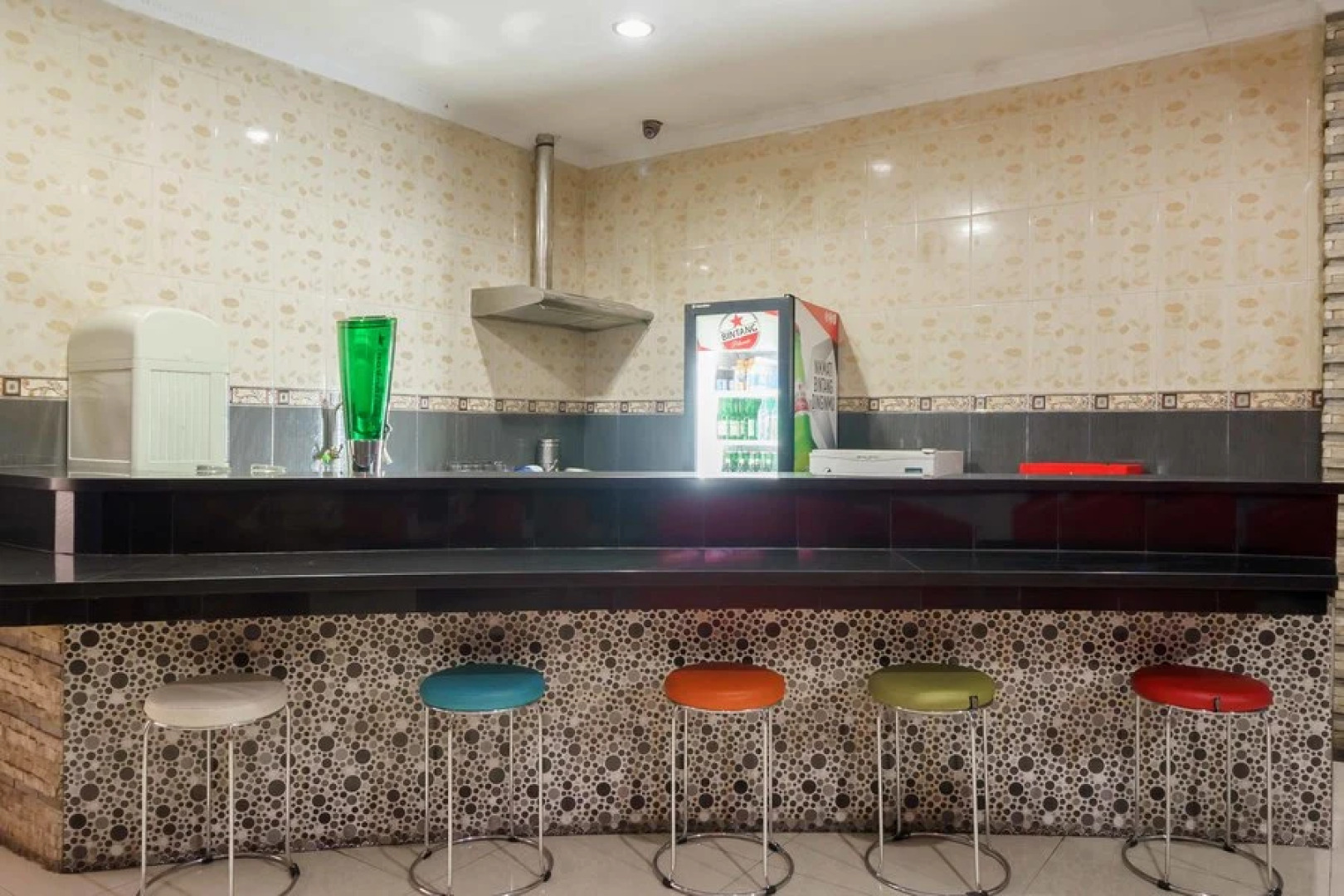 RedDoorz Plus near Lippo Cikarang Mall